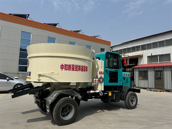 混凝土攪拌運(yùn)輸車(chē)（四不像）